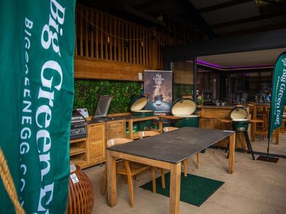 Bari Kitchen Big Green Egg Unit With Wheels | Bari