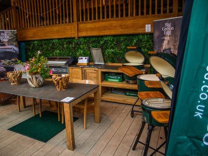 Bari Kitchen Big Green Egg Unit With Wheels | Bari