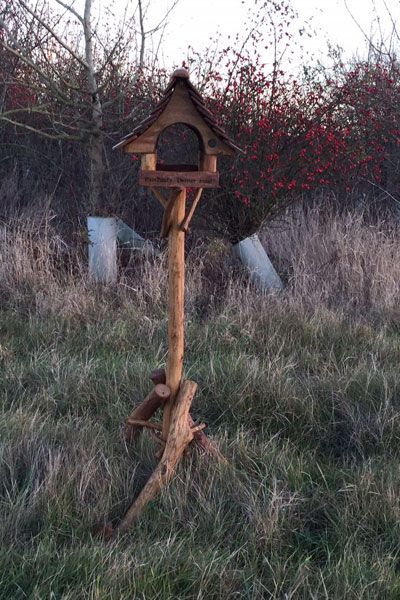Small Oak Bird Table