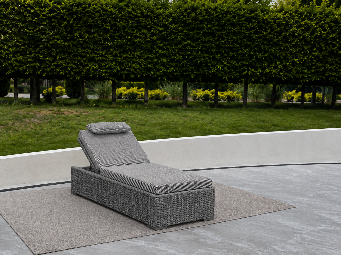 Midnight Montana Sun Lounger