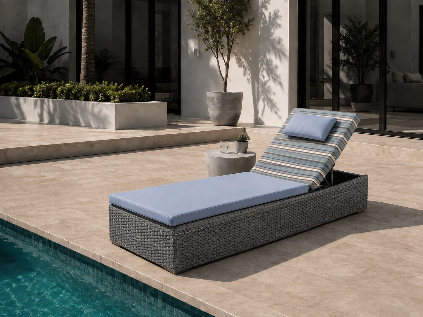 Midnight Montana Sun Lounger