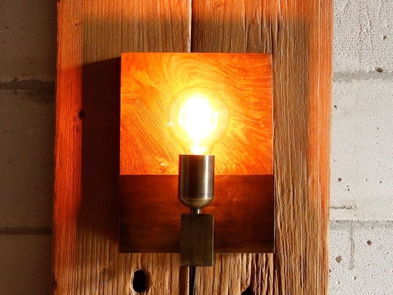 Button Wall Lamp