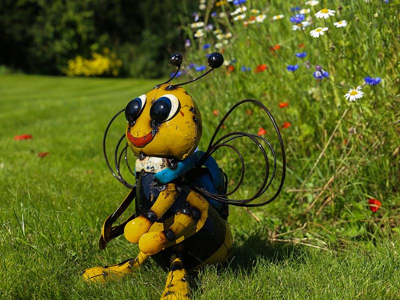 Buzzy Bee Planter 