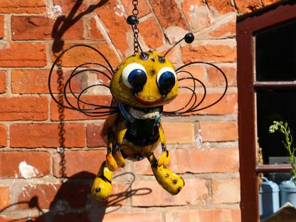 Buzzy Bee Planter 