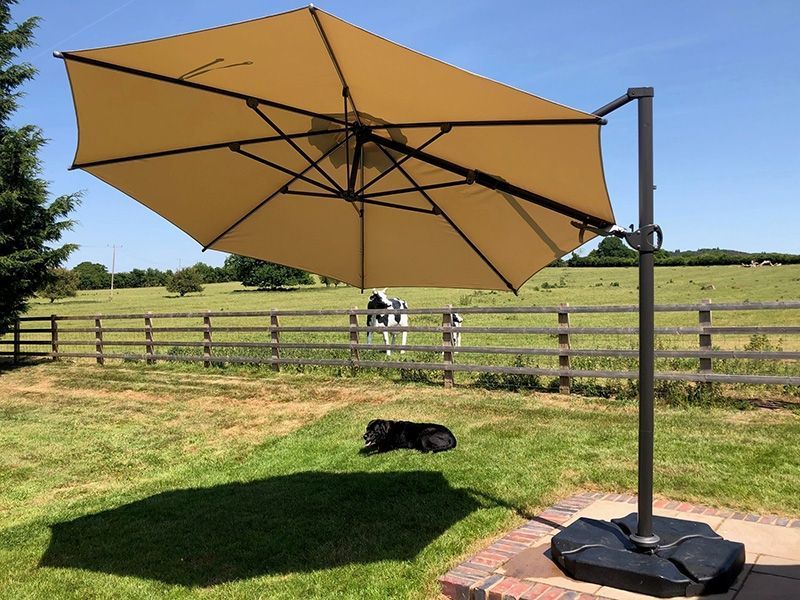 Calypso LED Cantilever Parasol 3.5M Diameter-Garden Furniture Centre-MidInstock,instock,MidRange,Round,Parasols,Cantilever Parasols Parasols,LED Parasols,Cantilever Parasols-{collection_title}