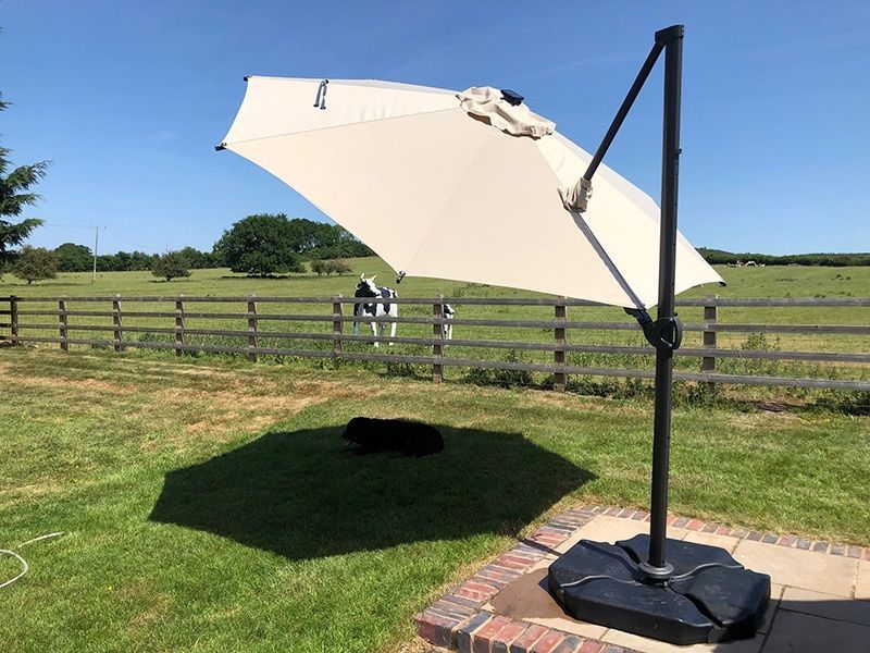 Calypso LED Cantilever Parasol 3.5M Diameter-Garden Furniture Centre-MidInstock,instock,MidRange,Round,Parasols,Cantilever Parasols Parasols,LED Parasols,Cantilever Parasols-{collection_title}