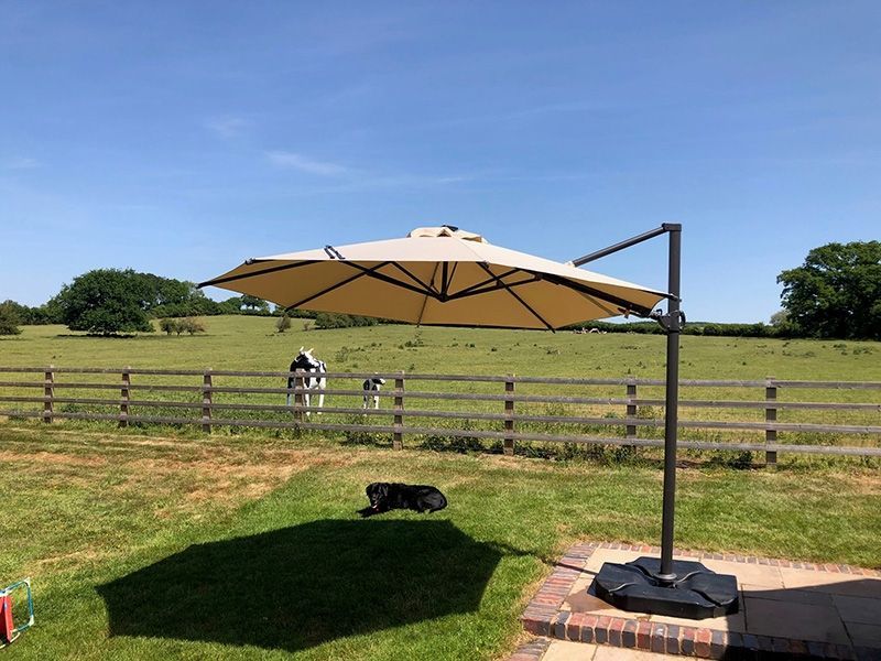 Calypso LED Cantilever Parasol 3.5M Diameter-Garden Furniture Centre-MidInstock,instock,MidRange,Round,Parasols,Cantilever Parasols Parasols,LED Parasols,Cantilever Parasols-{collection_title}