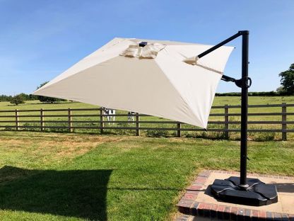 Calypso LED Parasol 3M Square