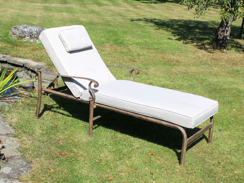Casino Sun Lounger | Ex-Display-Garden Furniture Centre-MidRange,Loungers & Daybeds,Metal,Outdoor Furniture,Metal Furniture,Casino & Leaf Range,Metal Loungers,Ex-Display,Showroom exdis,Sale-{collection_title}