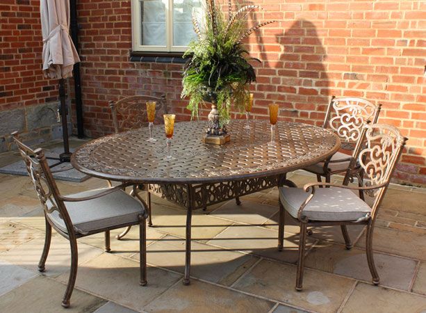 oval metal garden table and chairs