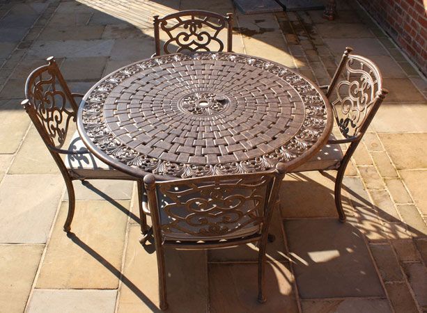 Casino 4 Seater Round Table and Chairs Set-Garden Furniture Centre-HighRange,Tables,Dining Set,Metal,Outdoor Furniture,Metal Furniture,Ranges,Casino & Leaf Range,Outdoor Sale,Outdoor Dining,Autumn & Winter Sale-{collection_title}