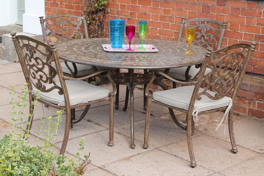 Casino 4 Seater Round Table and Chairs Set-Garden Furniture Centre-HighRange,Tables,Dining Set,Metal,Outdoor Furniture,Metal Furniture,Ranges,Casino & Leaf Range,Outdoor Sale,Outdoor Dining,Autumn & Winter Sale-{collection_title}