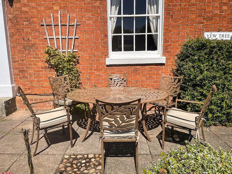 Leaf 6 Seater Oval Table and Chairs Set