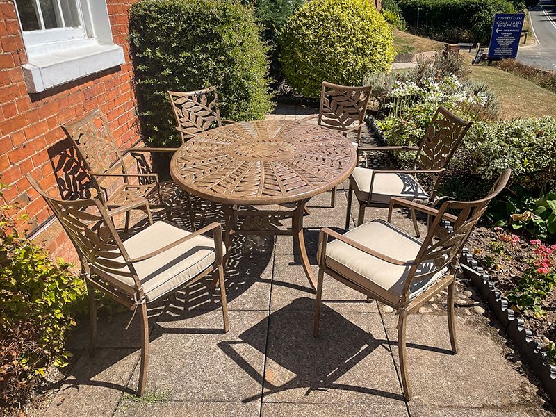 Leaf 6 Seater Oval Table and Chairs Set-Garden Furniture Centre-HighRange,Metal,Outdoor Furniture,Metal Furniture,Casino & Leaf Range-{collection_title}