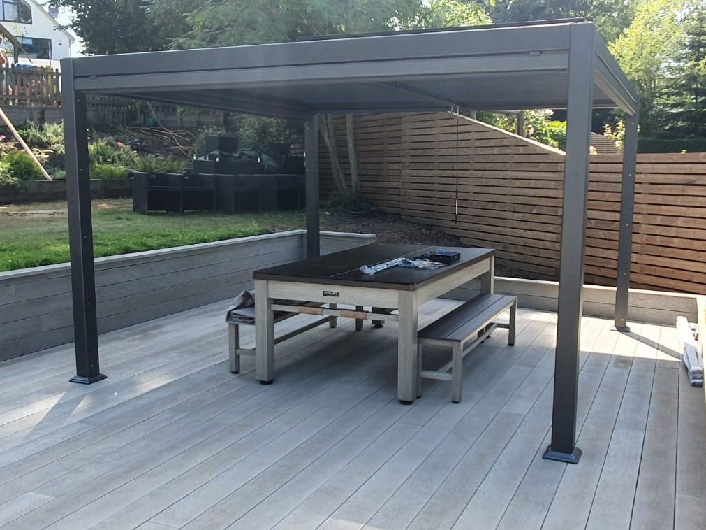 Outdoor Games Diner Table - Tan & White