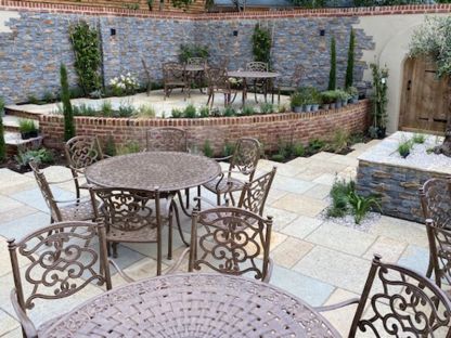 Casino 6 Seater Round Table and Chairs Set