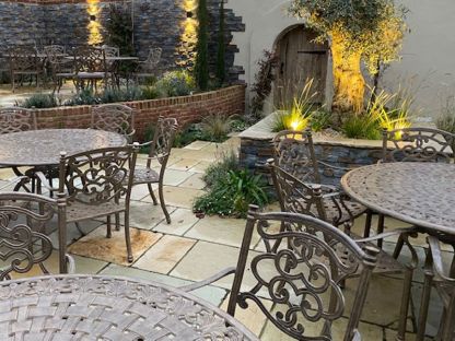 Casino 6 Seater Round Table and Chairs Set