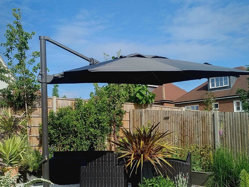 Junior Roma 2.75m Square Cantilever Parasol & Weather Cover 