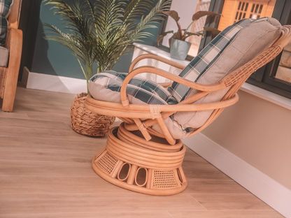 Moreton Swivel Suite