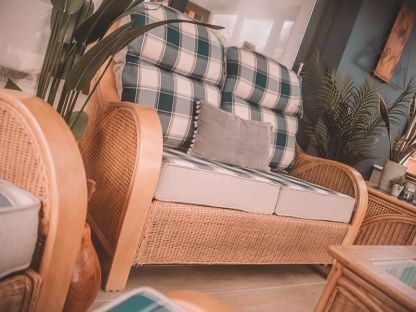 Moreton Swivel Suite