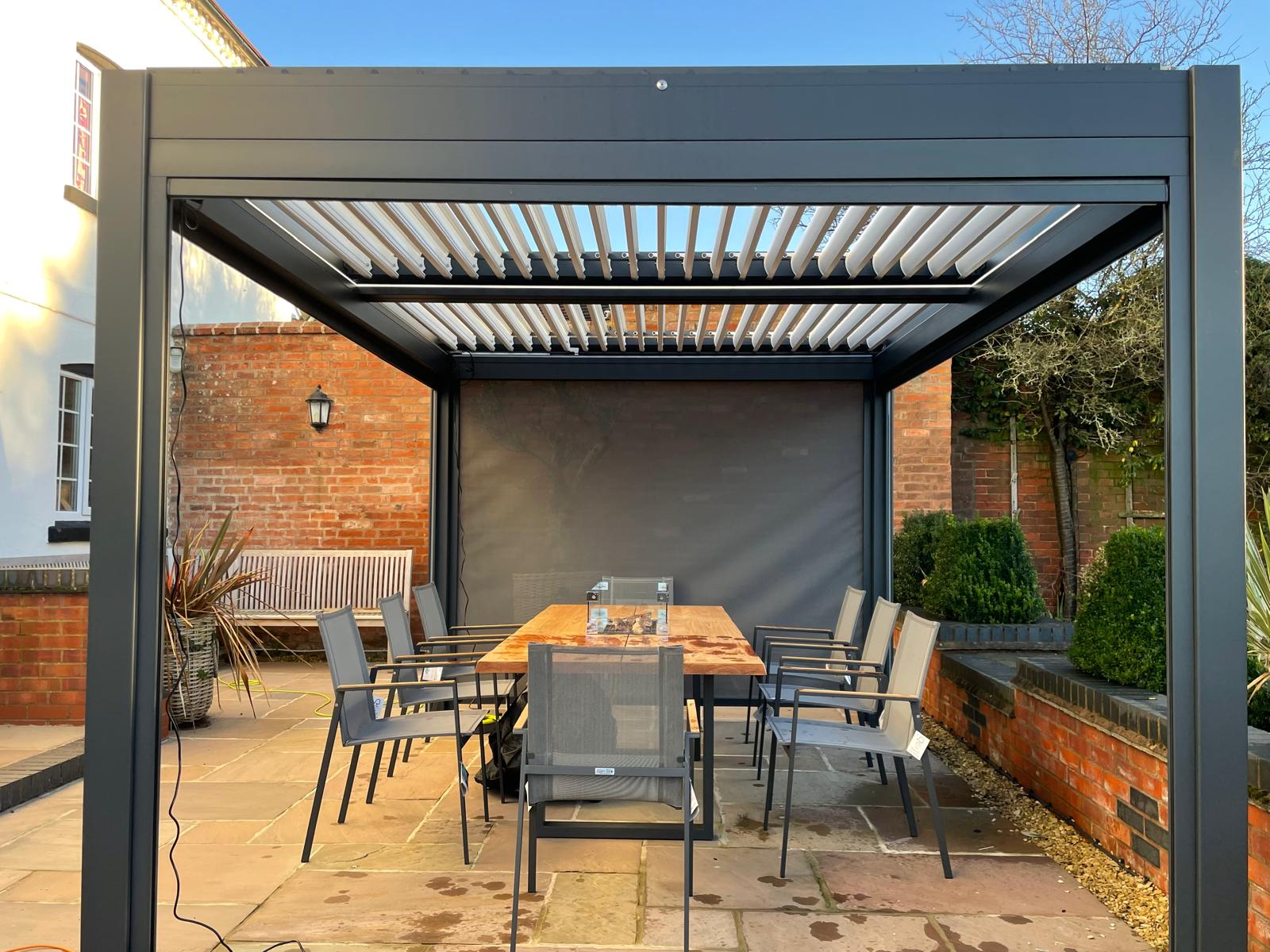 Eclipse 3 X 4m LED Motorised Pergola | Free Standing