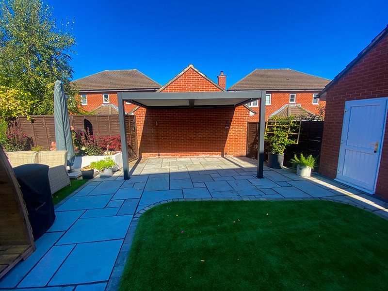 Eclipse 3.6 X 3m LED Motorised Pergola | Wall Mounted