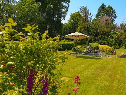 Emerald 2.1M Dia Parasol | FSC® Certified
