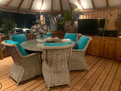Fiji 6 Chair Dining Set
