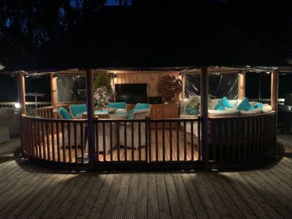 Fiji 6 Chair Dining Set