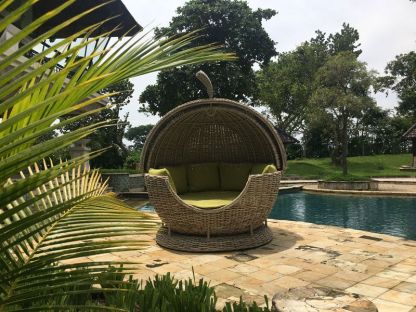 Fiji Apple Day Bed