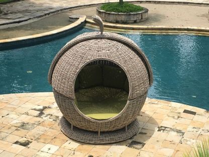 Fiji Apple Day Bed