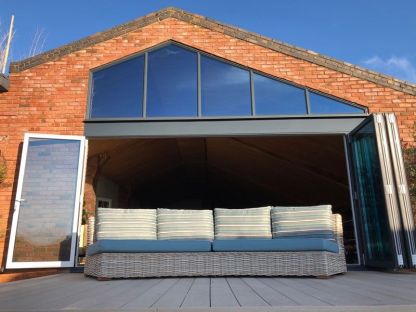 Armless Fiji Curved Sofa 