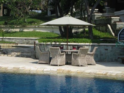 Fiji 6 Chair Dining Set