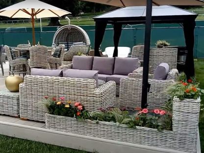Fiji Corner Planter