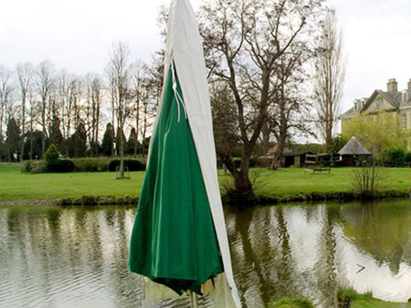 Diamond Teak Parasol - 2.5m Diameter 