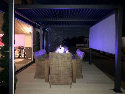 3 X 3M END Screen (276.5cm) 