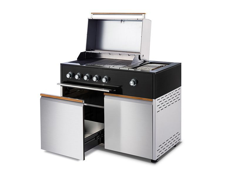 Echo Beach Luxury Outdoor Kitchen