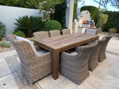 York 8 Chair Dining Set