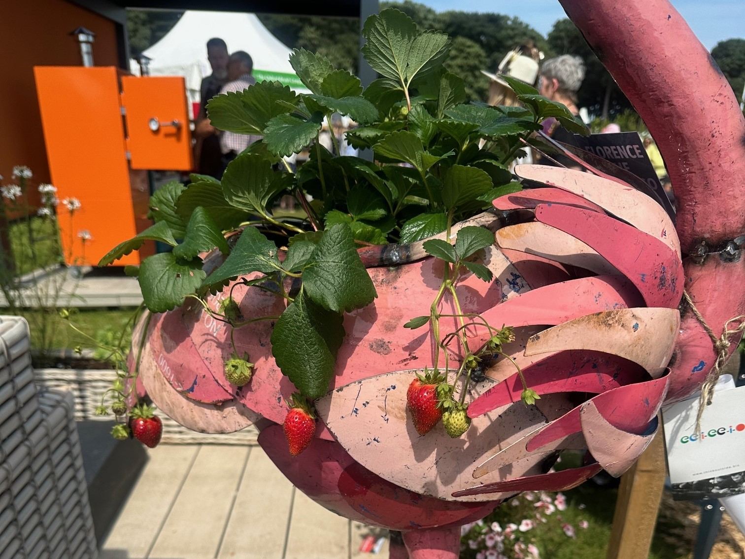 Florence The Flamingo Beverage Tub 