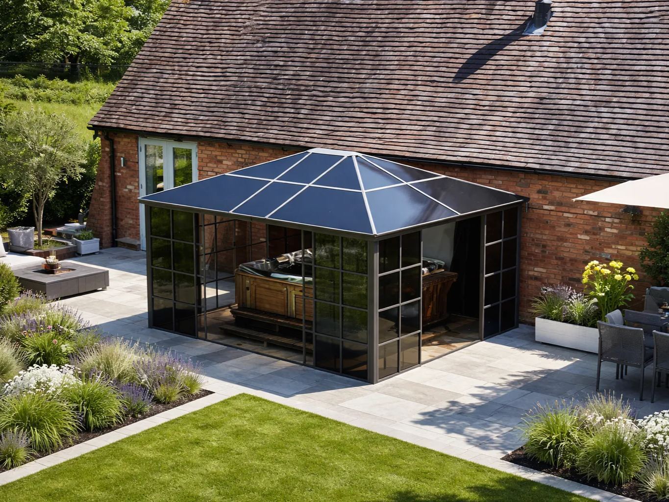 Four Seasons Screen House 3.65m x 4.3m | March Offer