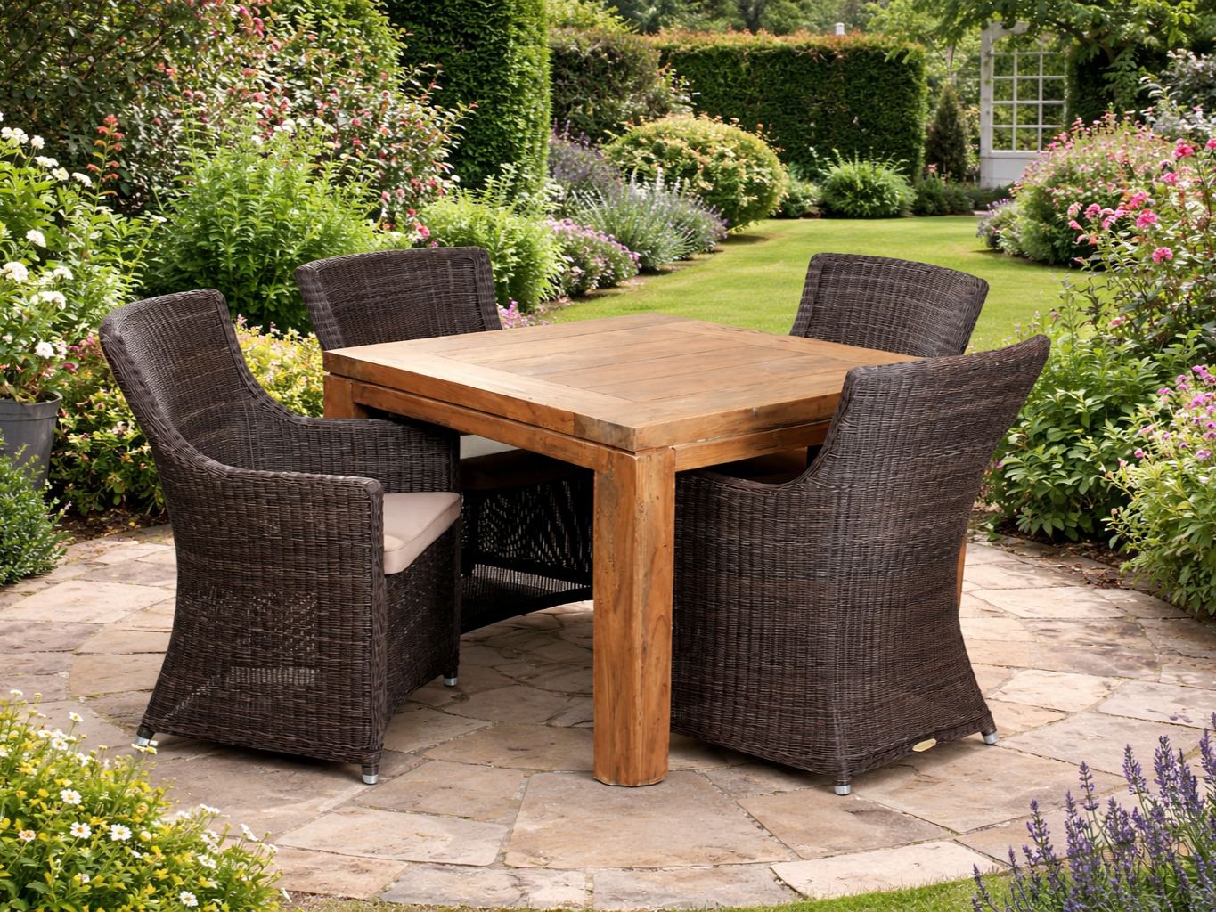 York 4 Chair Square Dining Set