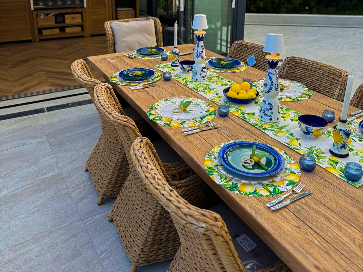 Valencia and Montana Dining Set-Garden Furniture Centre-HighRange,Outdoor Furniture,Outdoor Dining-{collection_title}
