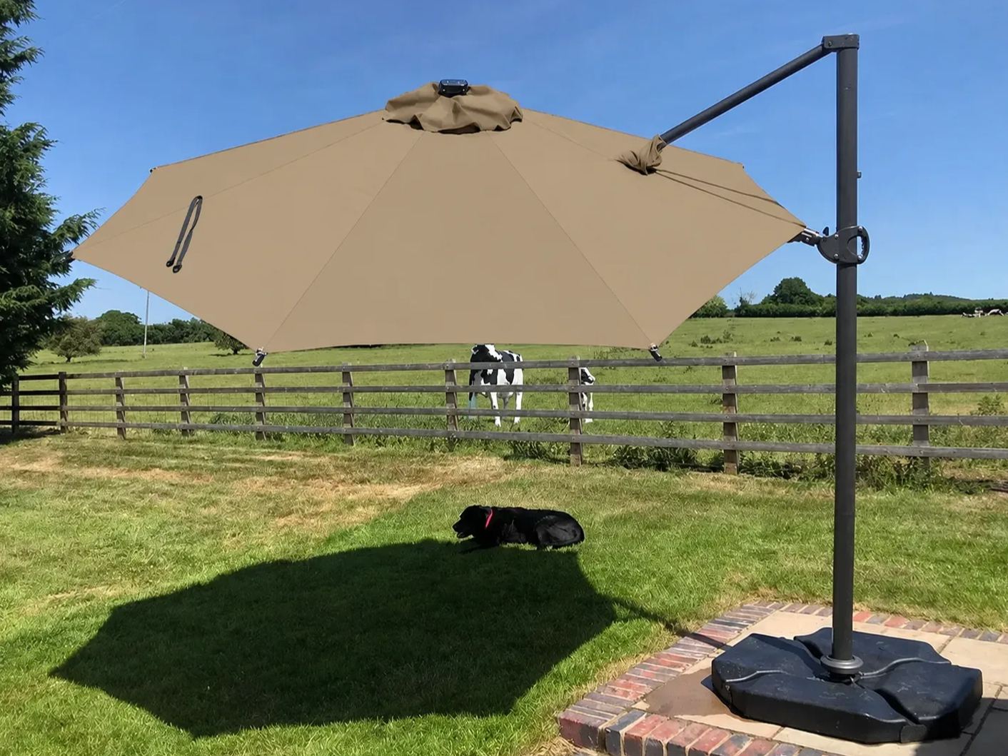 Saturn LED Parasol 3M Diameter | July Offer