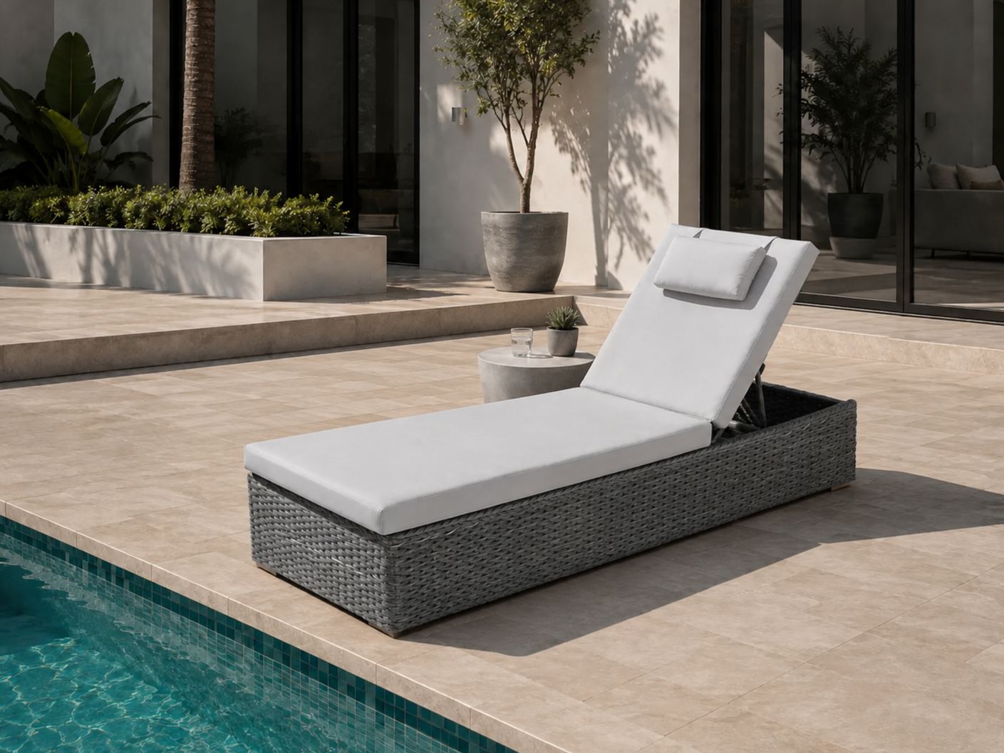 Midnight Montana Sun Lounger
