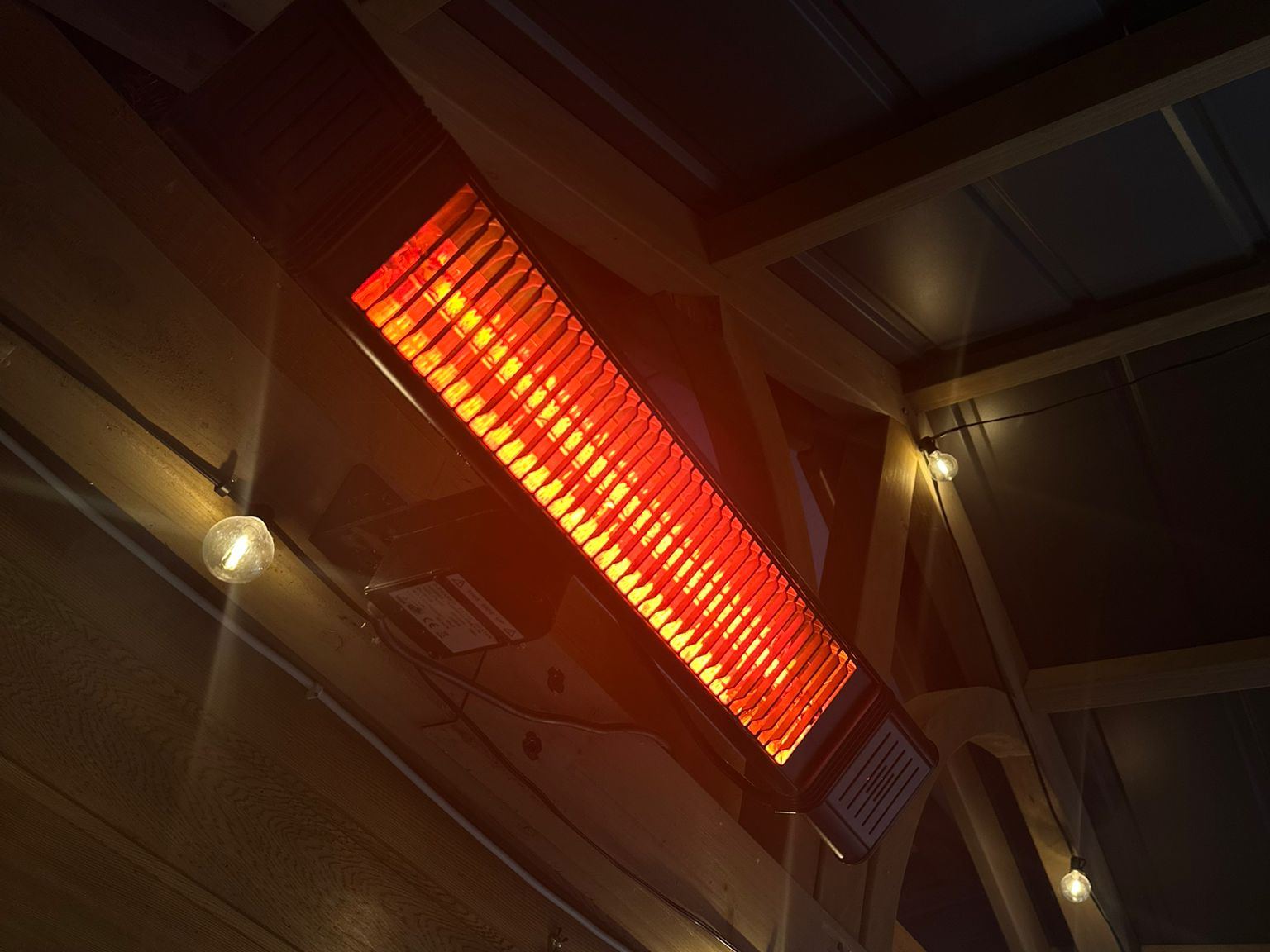 Ultra Wall Heater With Remote & Pergola, Gazebo Bracket