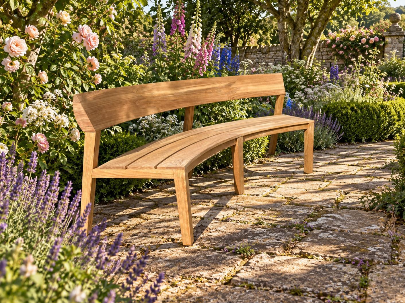 Veluta Curved Teak Bench | FSC® Certified