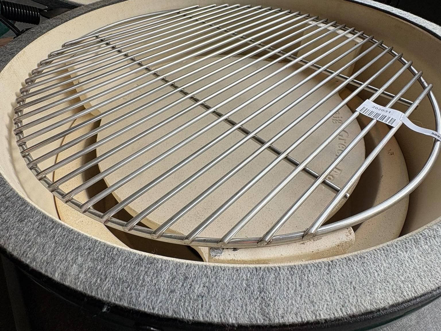Big Green Egg with Bari Unit On Wheels | Bari | Ex-display