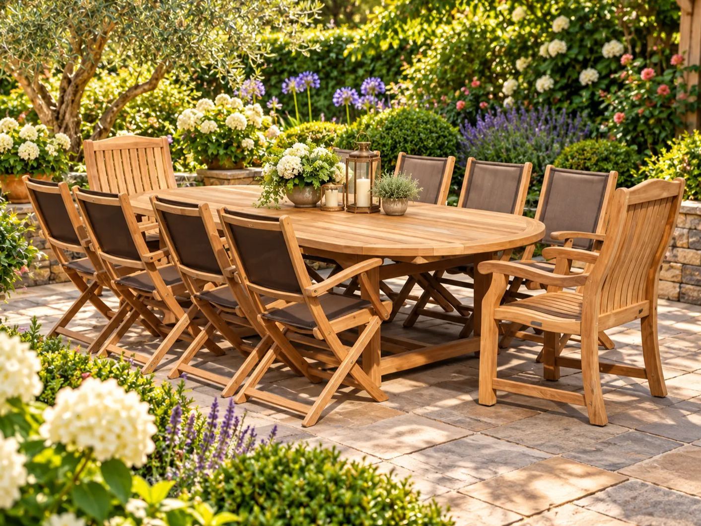 Chunky Oval Extending Teak Table | FSC® Certified