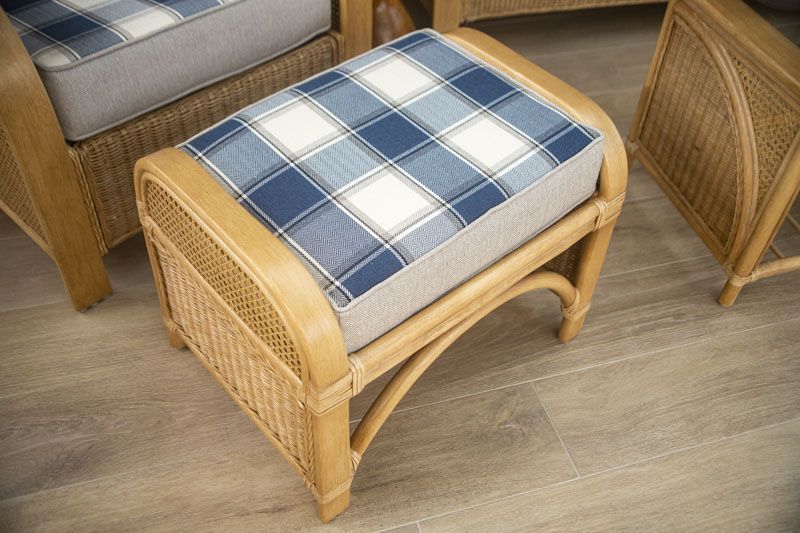 Moreton Swivel Suite