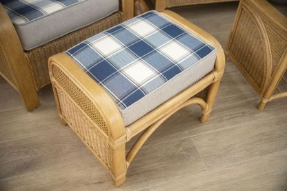 Moreton Swivel Suite